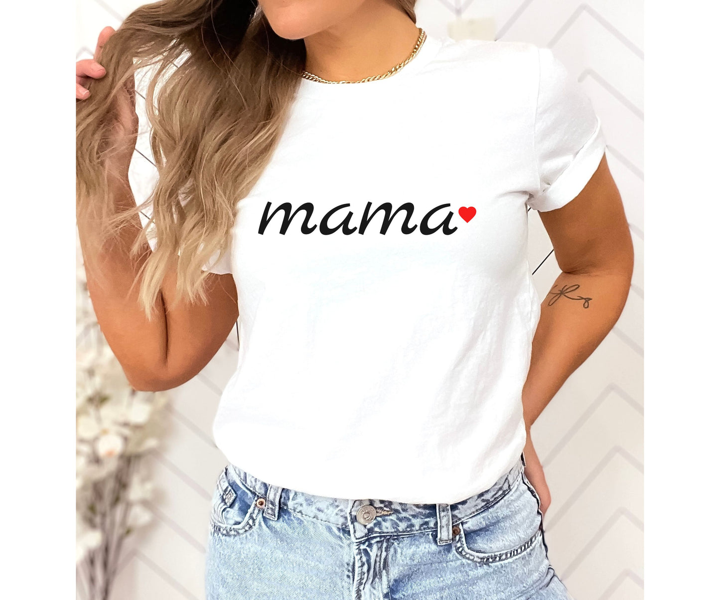 Mother’s Day T-Shirt, Mama T-Shirt, Love Mama Shirt, Mama Gift